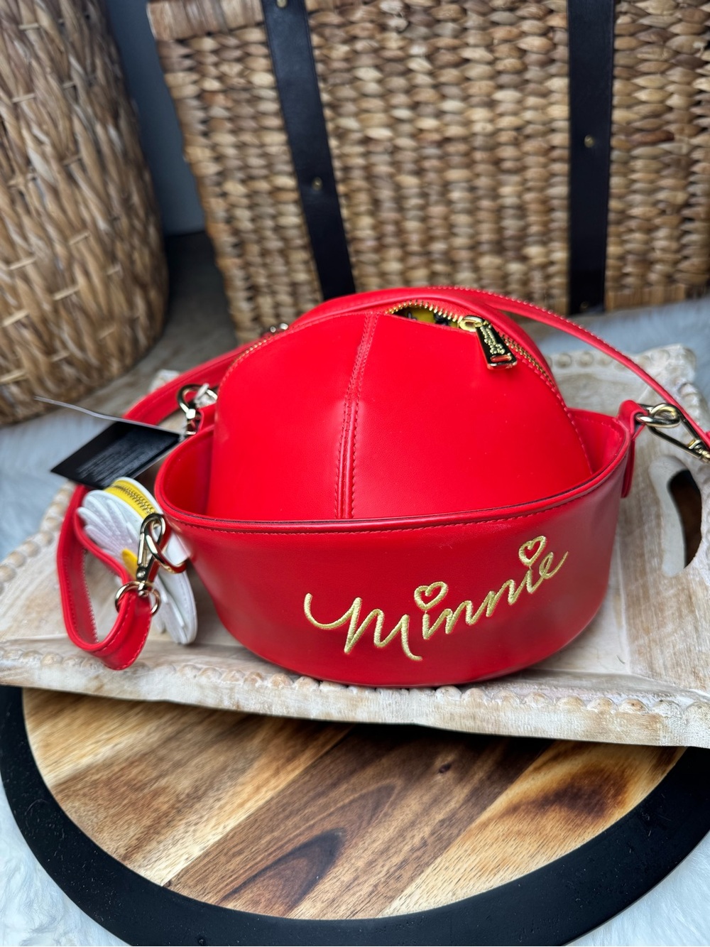 New Loungefly Red Minnie hat Crossbody Bag with yellow and Daisy zip accessory.